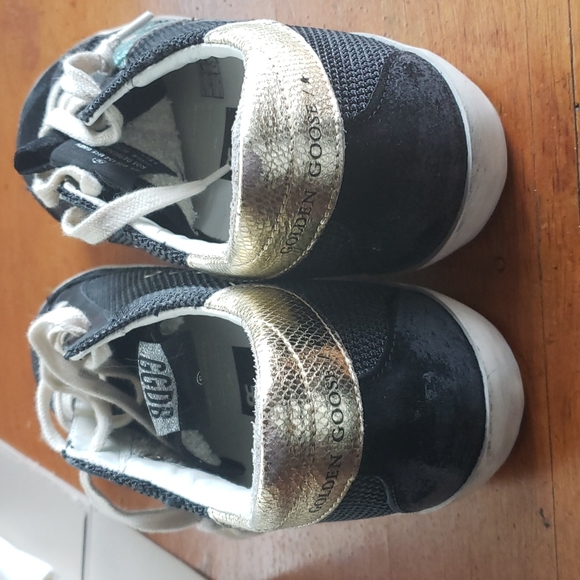 Golden Goose Super -Star Classics Women's Shoes - Picture 2 of 4